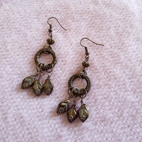New Handmade Earrings with cryatals - Picture 5 of 6